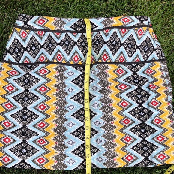 Geometric design skirt - Picture 5 of 8